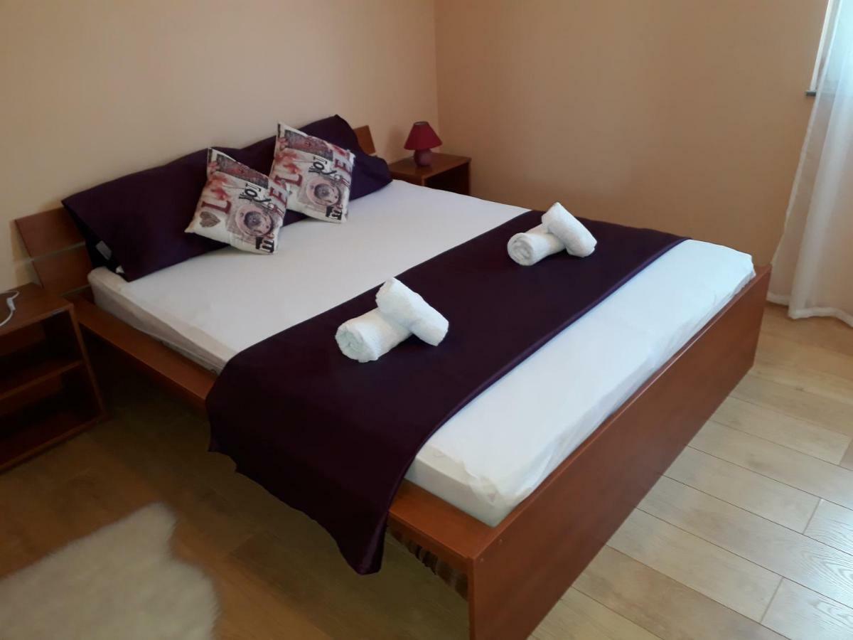 Apartmani Marino プリヴラカ エクステリア 写真