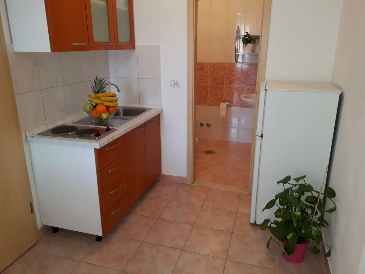 Apartmani Marino プリヴラカ エクステリア 写真