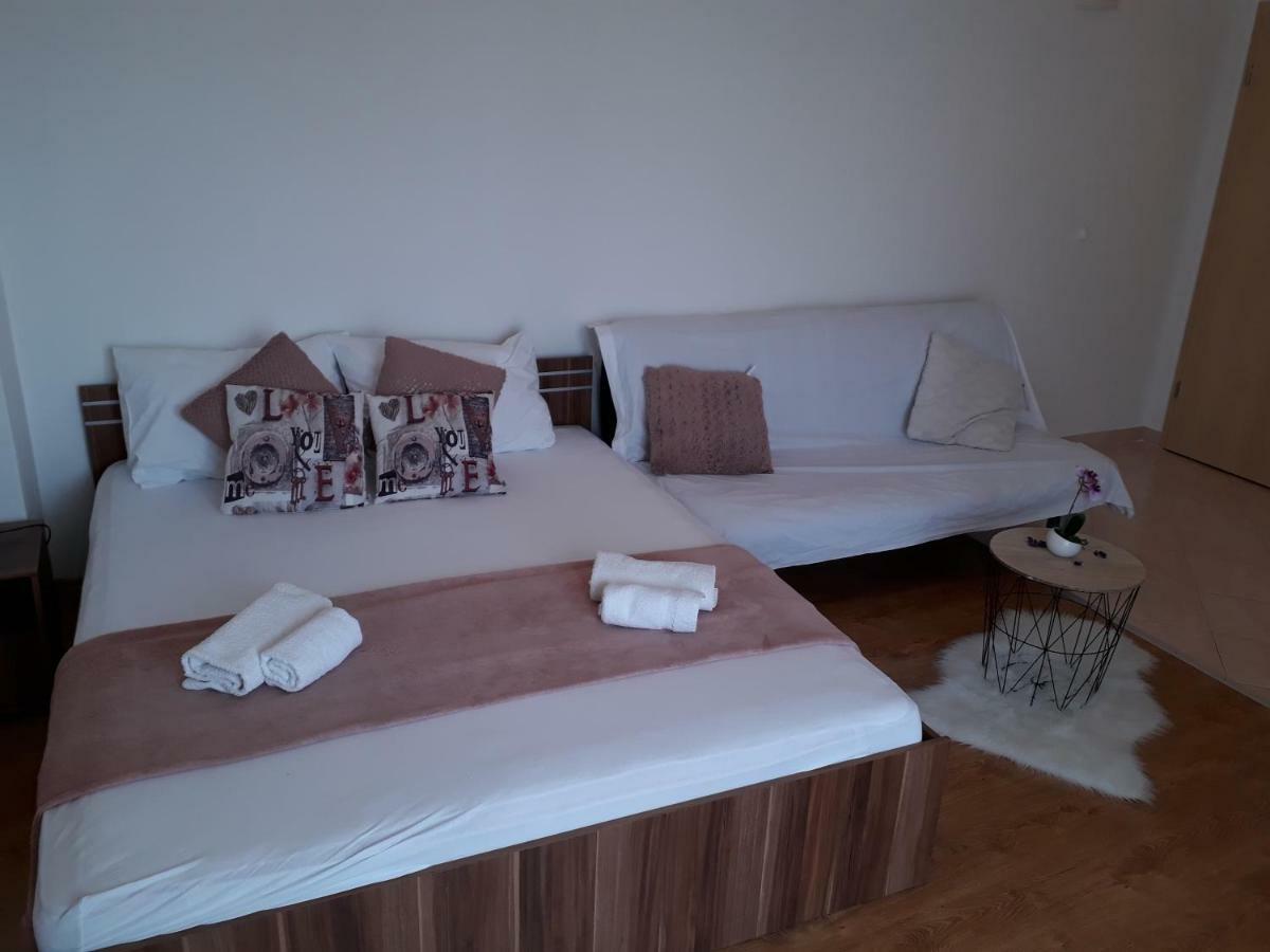 Apartmani Marino プリヴラカ エクステリア 写真