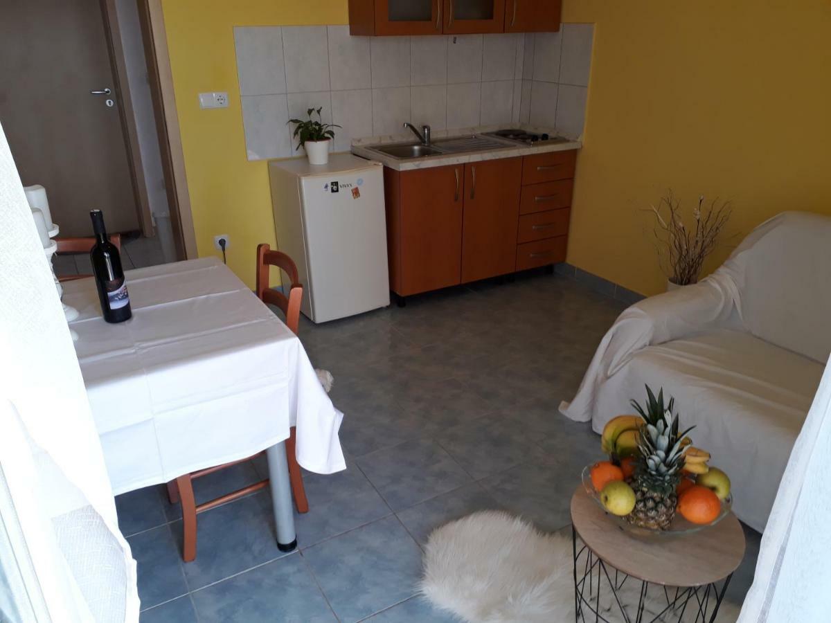 Apartmani Marino プリヴラカ エクステリア 写真