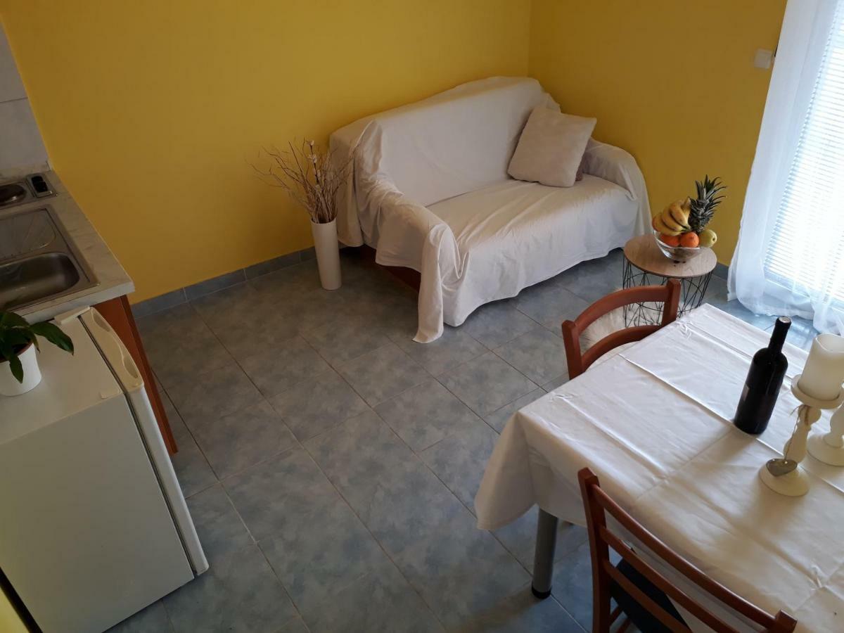 Apartmani Marino プリヴラカ エクステリア 写真